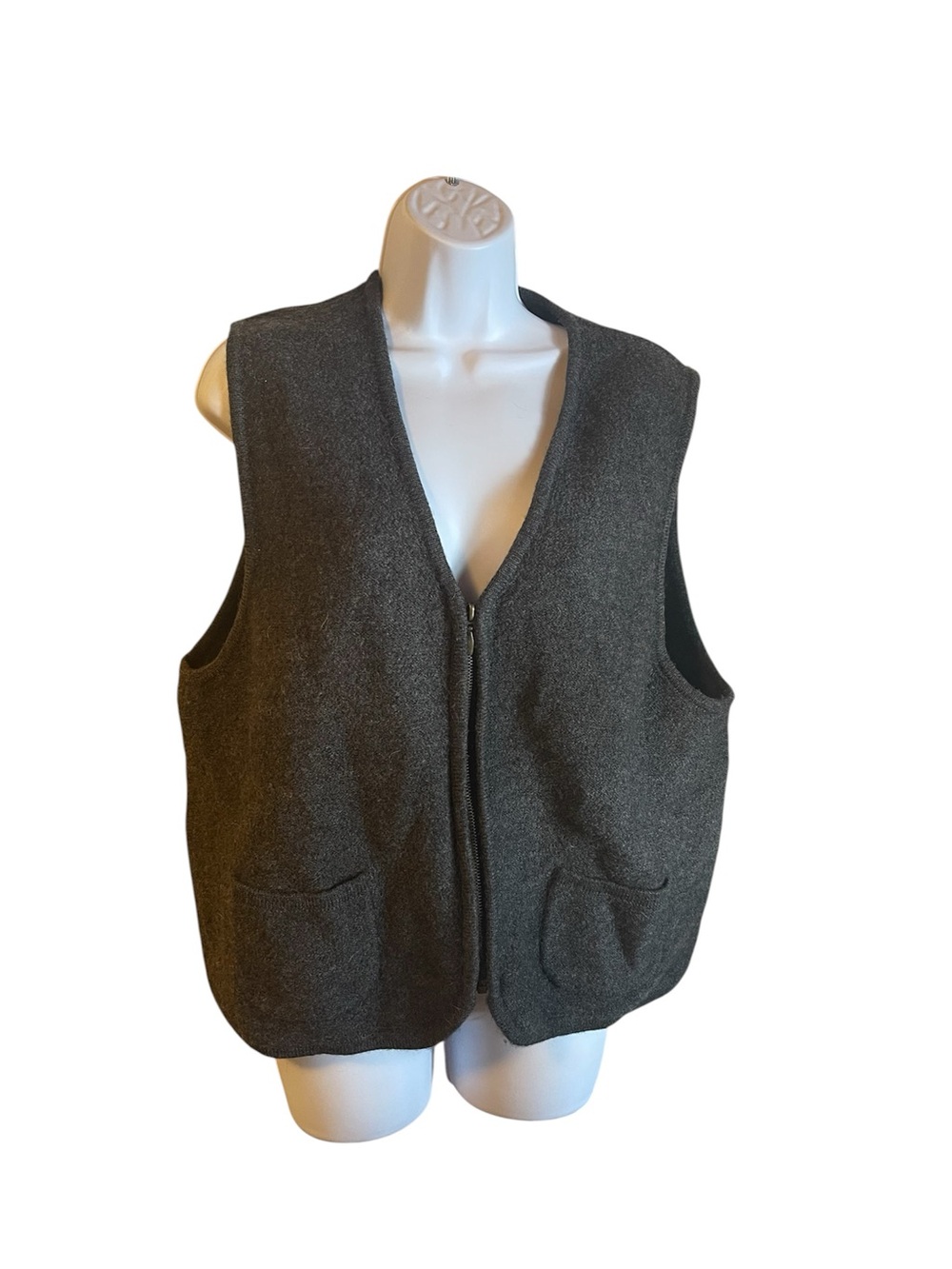 Vintage Stephanie Parks 100%wool Charcoal Zip-Front Vest - Layering Piece